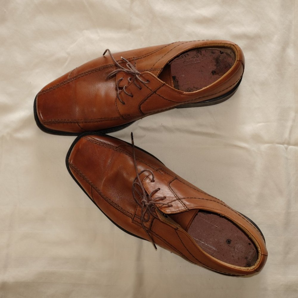 Lace-up Dress Shoes